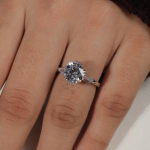 แหวนหมั้นเพชรแบบโซลิแทร์สำหรับผู้ใหญ่โซเฟียเจียระไน3.08ct ทอง14K ก้านหนาขนาด8มม. ทันสมัยก้านชุบทอง14K - Product Image 3