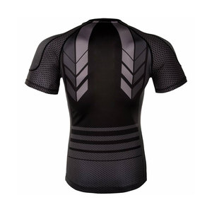 Rash Guard unisexe pour hommes, manches courtes, respirant, coupe ajustée, nouveau modèle fabriqué au Pakistan, vêtements pour adultes - Product Image 2