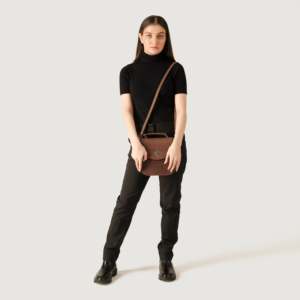 Sac à bandoulière vintage en cuir beige élégant pour femme avec sangle croisée - Product Image 2