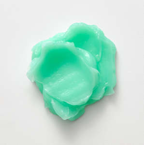 โลดีร์เล็ต อิงแลนด์ คัลเลอร์ฟิต ครีมบำรุงเส้นผม สมุนไพรบำรุง กลิ่นหอมดอกไม้บางเบา ลดการชี้ฟู ผมนุ่มลื่น กลิ่นหอมอ่อนโยน 1 ลิตร - Product Image 2