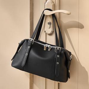 <span class=keywords><strong>กระเป๋า</strong></span>ถือบอสตันสีเทา<span class=keywords><strong>ช้าง</strong></span>สุดหรู หนังลายเม็ดพรีเมียม พร้อมสายสะพายปรับระดับได้ <span class=keywords><strong>กระเป๋า</strong></span>โท้ทดีไซน์สวยสง่าสำหรับสุภาพสตรี - Product Image 2