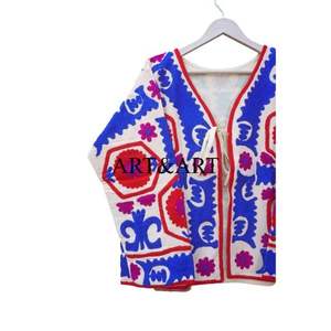 Dernière collection : Couette courte pour femme en coton 100% de haute qualité, écologique, matelassée, faite à la main, avec broderie Suzani et détails boutonnés, pour l'hiver - Product Image 3