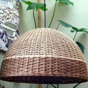 Lampe suspendue en bambou avec perles de base en métal et fournitures de taille personnalisée pour mariage - Product Image 1