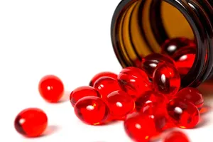 Huile d'astaxanthine rouge naturelle à 10 % certifiée casher et halal, durée de conservation de 24 mois, consommation directe, utilisée dans les capsules, les gommes, les cosmétiques - Product Image 6