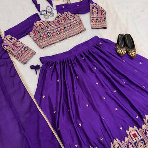 Diseñador Readymade Lehenga Con Secuencia Bordado Trabajo - Product Image 1