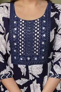 Elegant Floral Printed Long Ethnic Kurta with Dupatta Set for Weddings Parties Festivals Traditional Events Stylish Ethnic Wear - Product Image 5