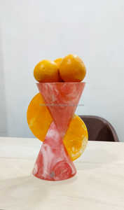 Frutero de resina hecho a mano con remolino blanco y textura de mármol con patrón de agua para uso doméstico o hotelero - Product Image 3