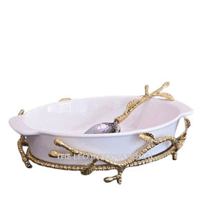 Diseño de forma de hoja chapada en oro, soporte de aluminio, Material de resina, cuenco para servir comida, fruta, cuenco para decoración del hogar - Product Image 1