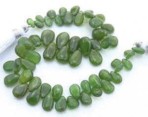 Perles de pierres précieuses lisses en vésuvianite verte, brin de 7,5 pouces, perles de vésuvianite naturelle, 90 carats, 6,5-12 mm, pierres précieuses en vésuvianite en forme de poire, pierres précieuses en vrac - Product Image 6