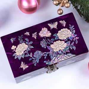 Caja de Joyería de Lujo Hecha a Mano con Incrustaciones de Madreperla de Madera de Primera Calidad para Exportación, con Patrón Floral Grabado y Forma Personalizable - Product Image 1