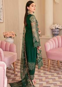 Robe en mousseline de soie de haute qualité pour dames pour les fêtes de style vestimentaire indien et pakistanais - Product Image 3