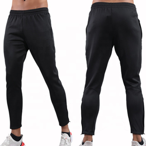 Los últimos pantalones de chándal para hombre con bajo OEM Streetwear moda tela de algodón grueso logotipo personalizado disponible para la venta - Product Image 4