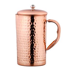 Jarra de Cobre Martillada Artesanal con Asa Geométrica Moderna de Latón para un Uso Doméstico Elegante - Product Image 4