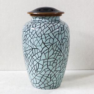 Urne en aluminium haut de gamme personnalisée, arbre vert, vase à cendres pour adultes, conception aria, fabrication artisanale, cendres décoratives en métal de haute qualité pour la crémation - Product Image 6