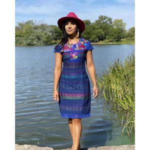 Vestido Blanco de Manga Corta para Mujer, Bordado Étnico con Diseño Floral Mexicano, Estilo Casual de Verano, Largo hasta la Rodilla - Product Image 2