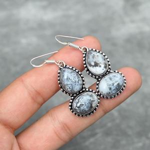 Top qualité 925 argent Sterling plaqué Style bohème à la mode Dendrite opale ovale pierre précieuse lunette naturelle anniversaire boucles d'oreilles - Product Image 1