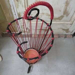 Porte-parapluie en métal rouge Design antique seau à parapluie en forme de panier décoration intérieure Lobbies accessoires fournitures - Product Image 5