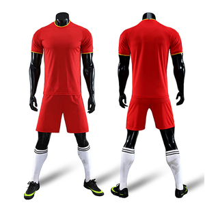 Uniforme de fútbol transpirable con tela que absorbe la humedad Uniforme de fútbol ligero con material de secado rápido - Product Image 3