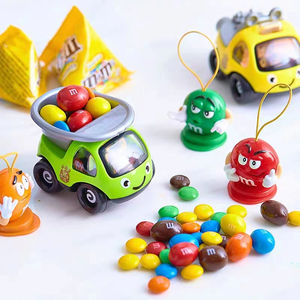 M & M'ss Bonbons au chocolat au lait Sacs de 45g | Carton de 24 pièces | Confiserie mondiale - Product Image 5