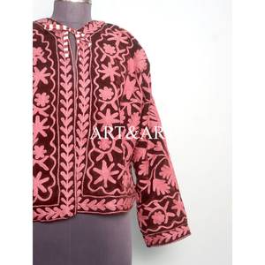 Veste courte pour femme en velours bohème brodée à la main, motif floral, éco-responsable, matelassée, imprimée, 100% coton, coque en coton - Product Image 2