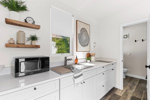 Nouvelle Tiny House sur roues Forever de 32 pieds, studio à un étage avec kit complet et salle de bain - Product Image 5