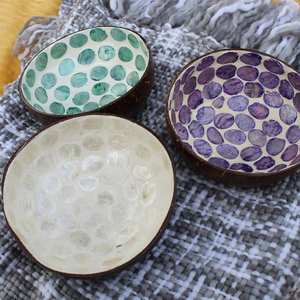 Bol en coque de noix de coco naturelle de qualité supérieure, fait à la main, écologique, durable, pour salade, riz, fruits, smoothies et vaisselle - Product Image 3