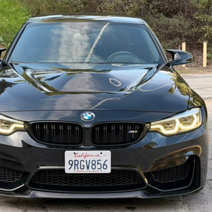 Voiture d'occasion haut de gamme 2018 B-MW M3 CS - Product Image 1