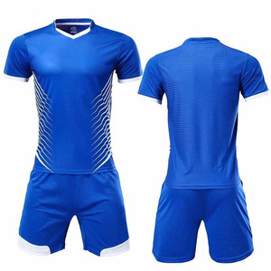 Maillot et short de football personnalisés, uniforme de sport de haute qualité, uniforme de football respirant, 100% polyester - Product Image 2