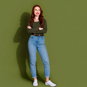 Pantalon long en denim pour femmes, coupe régulière, tissu lisse, look moderne, idéal pour un usage quotidien, prêt à l'exportation pour les détaillants et les stocks en gros, qualité supérieure - Product Image 2
