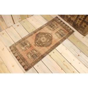 Tapis turc vintage 1,5x3,4 pieds, petit tapis, tapis à imprimé animal brun - Product Image 1