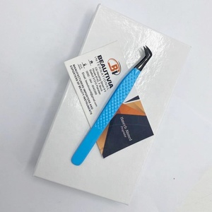 Pinzas Profesionales para Extensión de Pestañas con Punta de Fibra Redonda, Acero Sostenible, Logotipo Personalizado Grabado, Pinzas de Belleza - Product Image 3