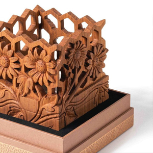 Récipient Bukhoor en bois rustique moderne avec détails sculptés pour parfum de maison - Product Image 2