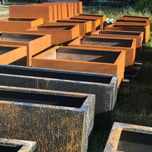 Pots de plantes en acier corten de grande taille et peu coûteux pour le jardin en extérieur - Product Image 2
