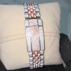 Montre de luxe en acier inoxydable sertie de diamants Moissanite, style romain, fonction date analogique, mouvement mécanique Miyota, verre serti de pierres. - Product Image 6