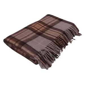 Manta de lana Mackeller Luxe que combina técnicas de tejido tradicionales con comodidad moderna - Product Image 4