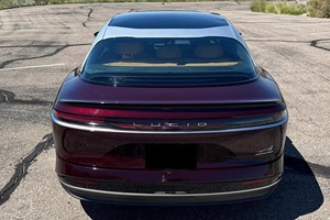 Lucidd Grand Touring RWD 2022, conduite à gauche, turbo, automatique, intérieur luxueux et lumineux, faible kilométrage, état neuf - Product Image 4