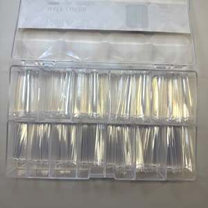 Punte per Unghie Extra Lunghe 3XL, 504 Pezzi in Scatola, Forma Quadrata Affusolata, Copertura Parziale Corta e Lunga, Modello Quadrato, Unghie Finte - Product Image 1