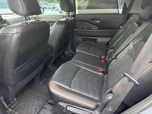ใช้2023 Nissan * Pathfinder แพลทินัม - Product Image 3