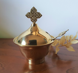 Quemador de incienso de iglesia de lujo Cruz en la parte superior Diseño grabado Imprimir Quemador de incienso de incensario con estilo real para boda y Navidad - Product Image 2