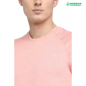 T-shirt en coton biologique anti-boulochage, coupe ample, séchage rapide, col rond, pour homme, fabriqué au Pakistan - Product Image 3