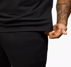 Nuevo diseño, producto más vendido, camiseta con hombros caídos para hombres, nueva camiseta de moda de alta calidad para hombres, disponible a bajo precio - Product Image 2