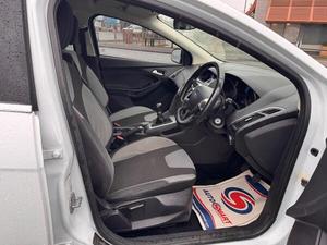 FORD FOCUS 2012 USADO, Volante a la Izquierda/Derecha - Product Image 3