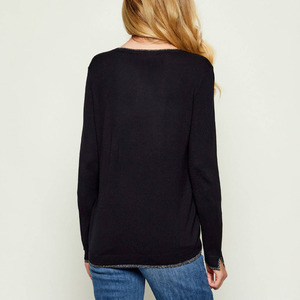 Élevez votre garde-robe décontractée Sweat-shirt en molleton de coton haut de gamme à coupe ajustée pour femmes Conçu pour le confort Chaleur Style quotidien - Product Image 2