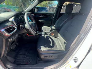 USADO 2023 Volante a la izquierda Bajo kilometraje Transmisión automática Asientos de cuero Sin accidentes y listo para enviar - Product Image 3