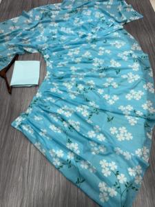 Lehenga Choli de Diseñador Pakistaní para Bodas Indias, Completamente Cosido, Estilo Vintage de Bollywood, de Seda - Product Image 6