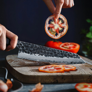 Cuchillos de chef Premium hechos a mano, hoja de acero al carbono OEM personalizable con mango de madera para chefs de cocina DIY. - Product Image 3