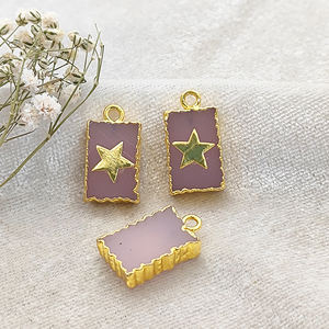 Pendentif en pierres précieuses de calcédoine rose naturelle Rectangle avec breloque étoile-bijoux à bricoler soi-même galvanisés en or en gros - Product Image 1