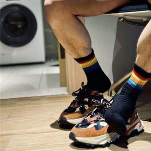 Thiết Kế Mới Nhiều Màu Sọc Terry Thể Thao Cầu Vồng Lgbt Niềm Tự Hào Vớ Cho Nam Giới Thoáng Khí Và Miễn Phí Kích Thước Với Biểu Tượng Tùy Chỉnh - Product Image 2