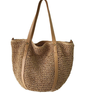 Sac en paille magnifiquement fait main / Sac tissé artisanal idéal pour les vacances à la plage, l'été et les loisirs champêtres - Product Image 1