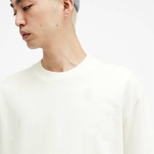 T-shirt en coton de haute qualité pour des tenues décontractées conçues avec style et confort disponibles en plusieurs tailles et couleurs - Product Image 4